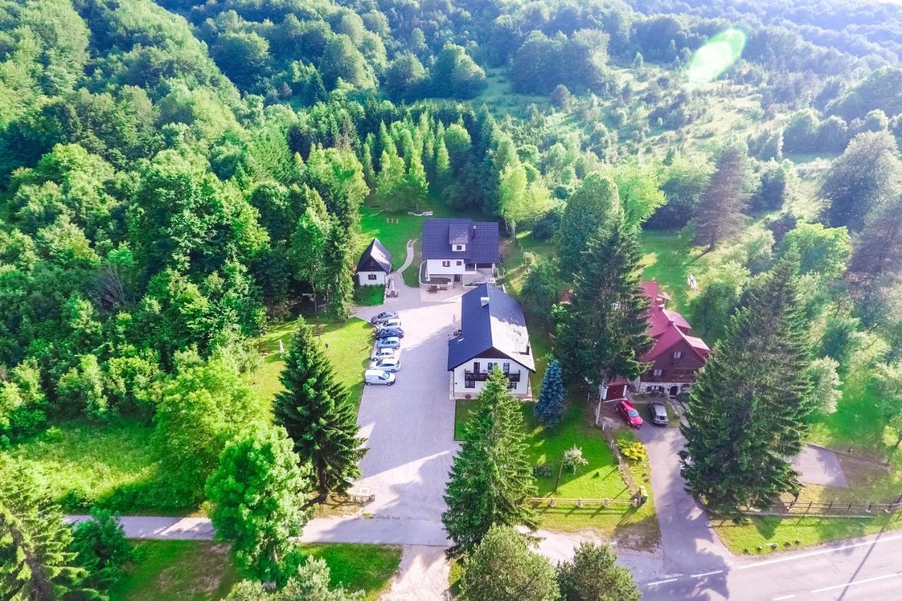 B&B Lady Of The Lake Jezerce Exterior photo