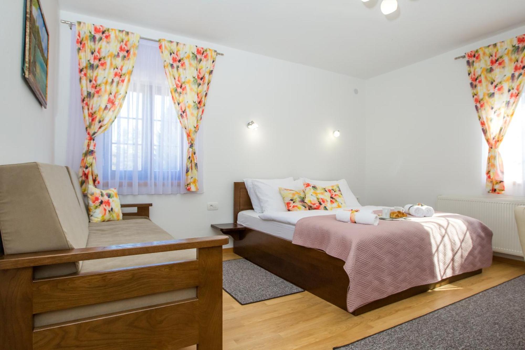 B&B Lady Of The Lake Jezerce Room photo